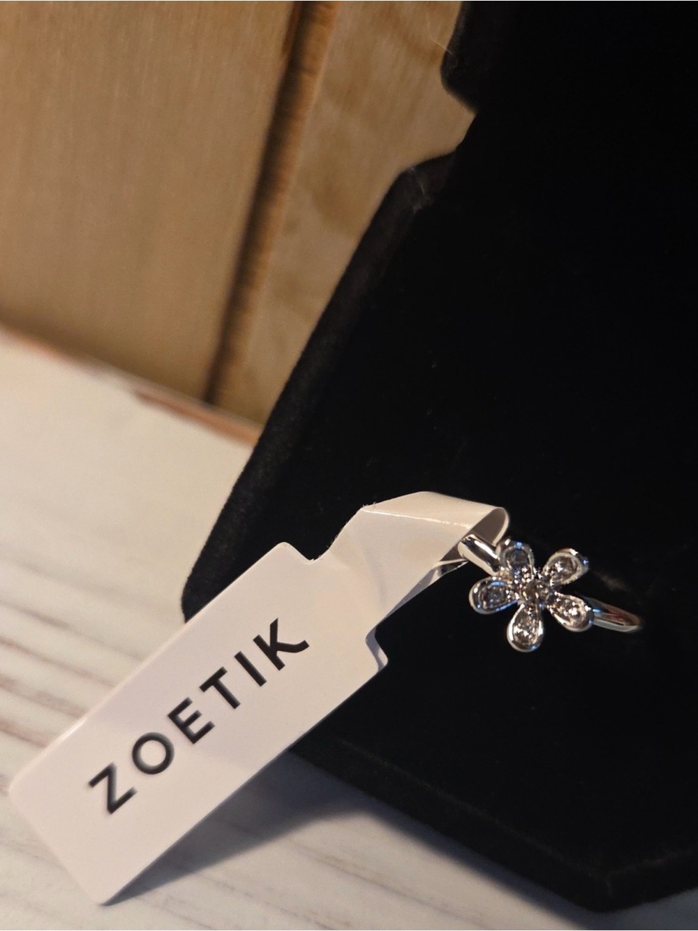 Zoetik Silver Floral Crystal Ring - Silver